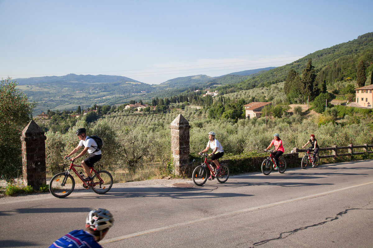 bike tours in tuscany on an e-bike